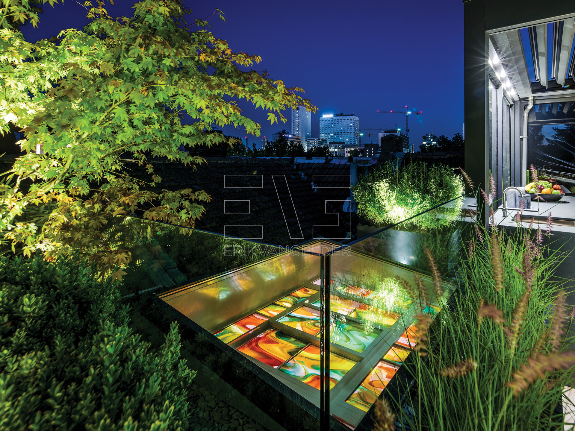 Kunst in de tuin uitgelicht luxe moderne sfeervolle daktuin erikvangelder tuinarchitect tuindesign exlusive gardendesign luxury
